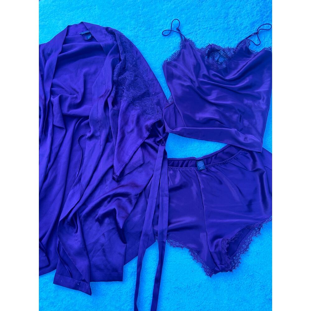 Victoria's Secret Satin 3 Piece Set (Tank Top,Bottoms & Robe) - Picture 2 of 8